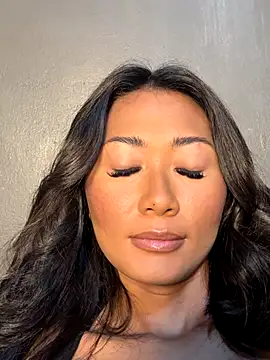 Snapshot of thai-dreamgirl chatting on 11.29.25 thai-dreamgirl online show from 11.29.25