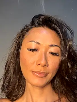 Snapshot of thai-dreamgirl chatting on 12.04.25 thai-dreamgirl online show from 12.04.25