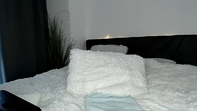 ElizabethAC online show from 11.19.25