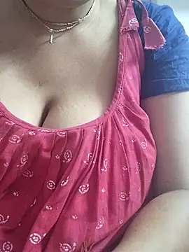 miss-Riy online show from 03.05.25