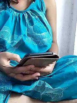 Snapshot of miss-Riy chatting on 06.04.26 miss-Riy online show from 06.04.26