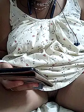 Snapshot of miss-Riy chatting on 06.30.26 miss-Riy online show from 06.30.26