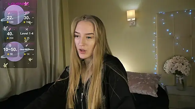 Snapshot of Stacy_River chatting on 02.12.25 Stacy River online show from 02.12.25