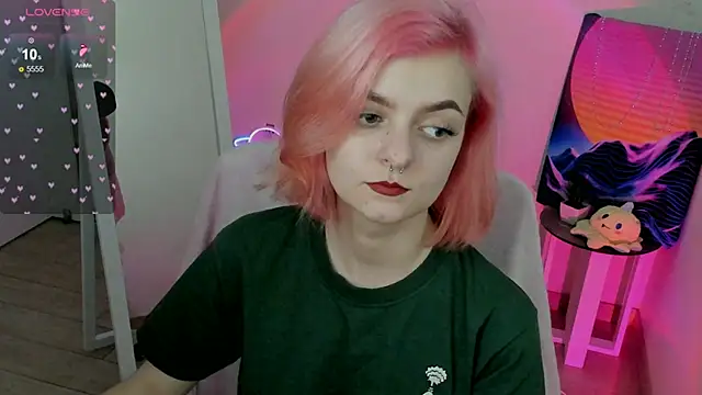 Fire Bestie online show from 02.15.25