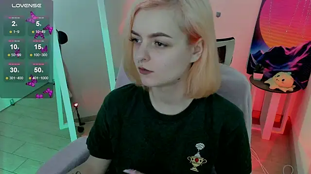 Fire Bestie online show from 03.22.25