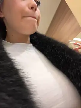 Chloe  Moon online show from 01.10.25