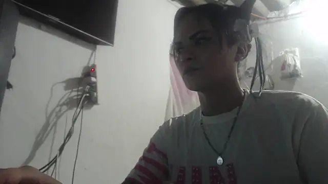 Snapshot of Analiasmith89 chatting on 04.02.26 Analiasmith89 online show from 04.02.26