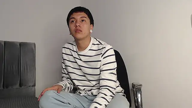 alex-lover online show from 11.18.25