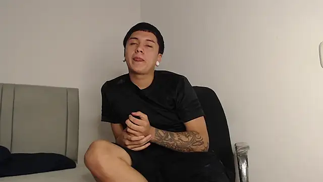 alex-lover online show from 04.21.26