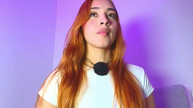 Snapshot of PollyGrey_ chatting on 12.15.25 PollyGrey online show from 12.15.25