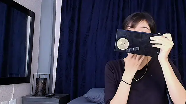 Snapshot of Marcelaa_fox chatting on 12.11.24 Marcelaa fox online show from 12.11.24