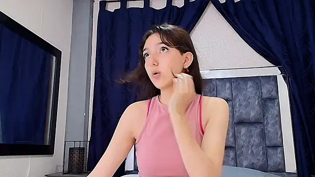 Snapshot of Marcelaa_fox chatting on 02.20.25 Marcelaa fox online show from 02.20.25