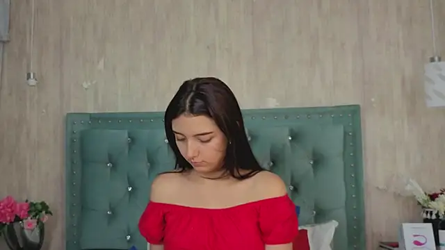 Snapshot of Marcelaa_fox chatting on 09.13.25 Marcelaa fox online show from 09.13.25