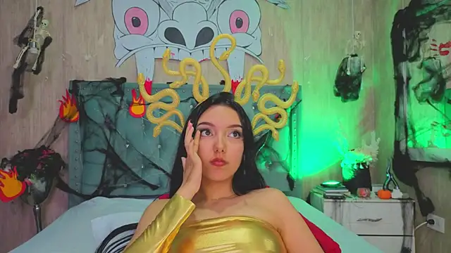 Snapshot of Marcelaa_fox chatting on 10.30.25 Marcelaa fox online show from 10.30.25