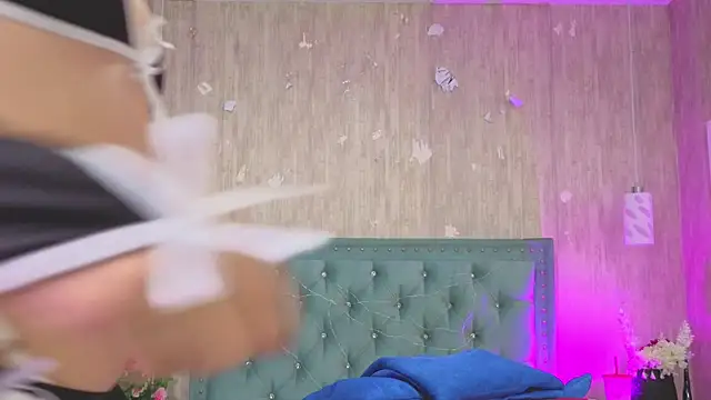 Snapshot of Marcelaa_fox chatting on 11.15.25 Marcelaa fox online show from 11.15.25