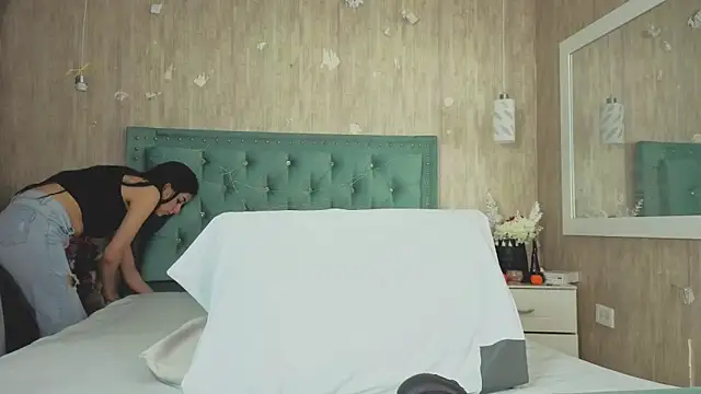 Snapshot of Marcelaa_fox chatting on 11.22.25 Marcelaa fox online show from 11.22.25