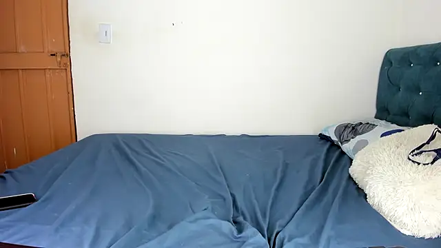 RachelJones  online show from 12.28.24