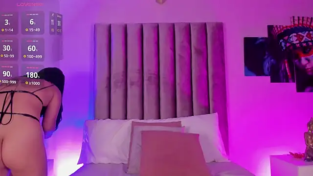 Snapshot of Isabella_Flowers chatting on 06.17.26 Isabella Flowers online show from 06.17.26