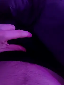 Snapshot of poldek38 chatting on 01.12.25 poldek38 online show from 01.12.25