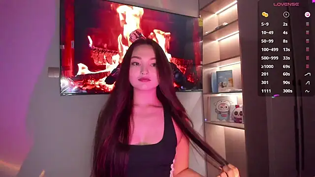 1 love 8 online show from 10.13.25