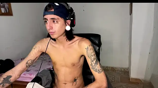 Snapshot of Matthew_Dixonn chatting on 02.11.25 Matthew Dixonn online show from 02.11.25