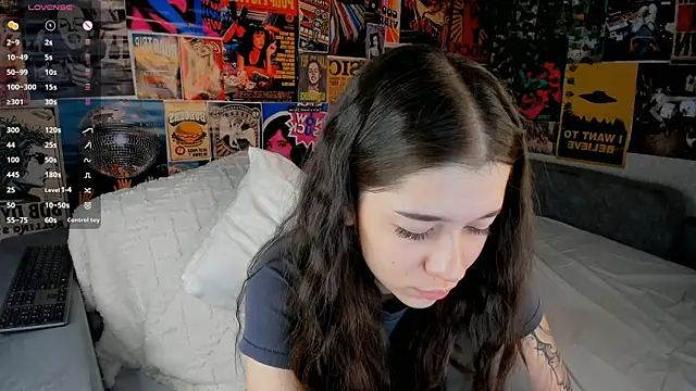 Butterflys1268 online show from 03.15.25