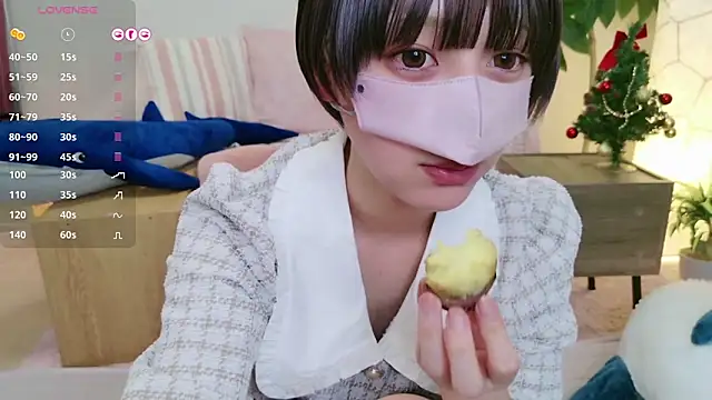 Snapshot of cohaku_329 chatting on 12.12.24 cohaku 329 online show from 12.12.24