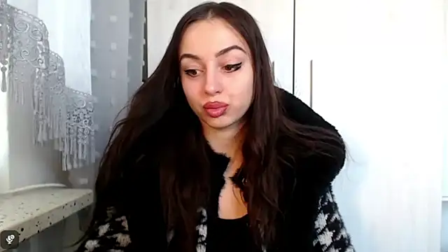 courtneyPerfect online show from 04.18.26