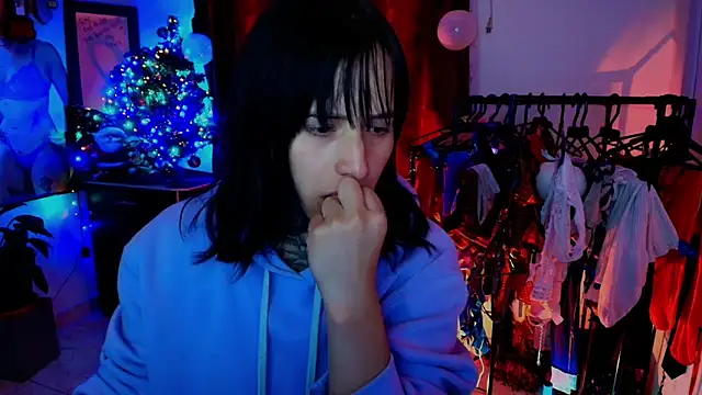 TinnaDawsom online show from 12.17.25