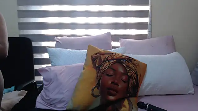Snapshot of Foxybrownxx1 chatting on 05.23.26 Foxybrownxx1 online show from 05.23.26