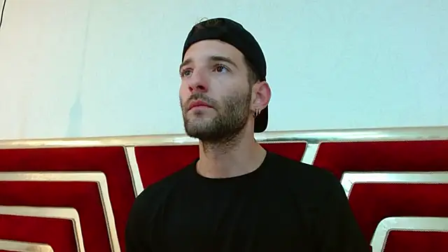 Snapshot of Christopher_saint chatting on 06.19.26 Christopher saint online show from 06.19.26