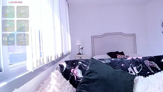 HannaKim online show from 12.20.24