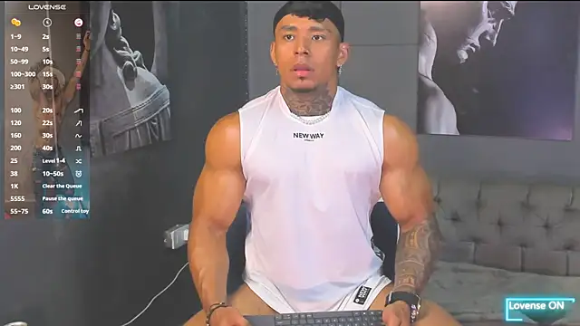 Snapshot of bradley_smith chatting on 07.15.26 bradley smith online show from 07.15.26