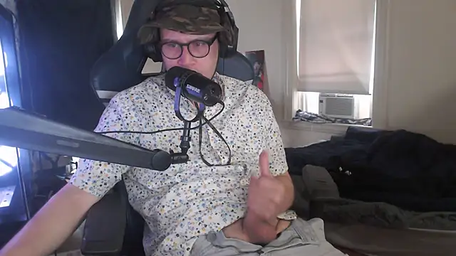 chicostick413 online show from 09.08.25