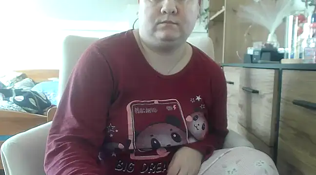 Snapshot of ReifeVenna chatting on 02.17.25 ReifeVenna online show from 02.17.25