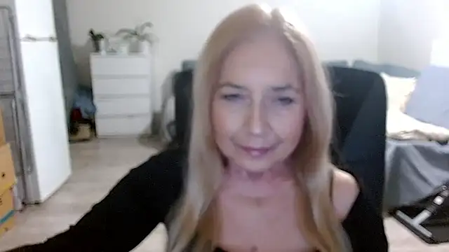 sofia xkiss online show from 01.06.25