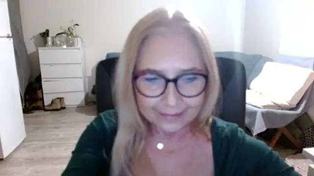 sofia xkiss online show from 01.28.25