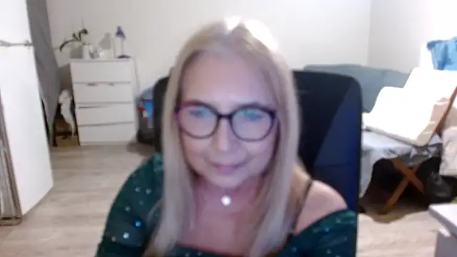 sofia xkiss online show from 02.14.25