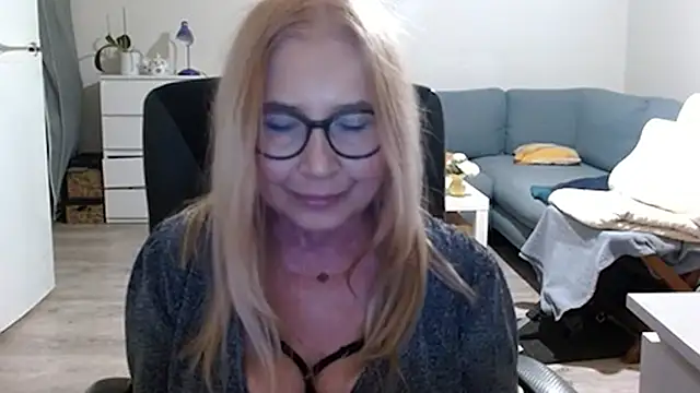 sofia xkiss online show from 02.22.25