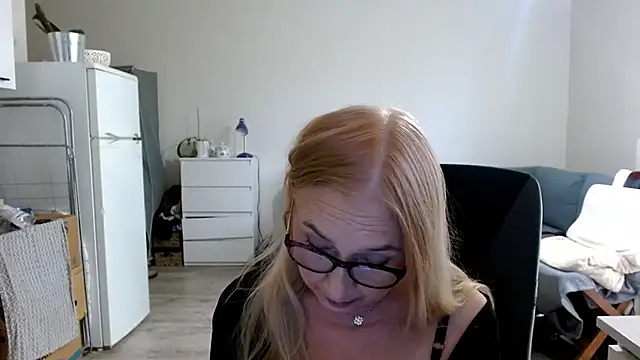 sofia xkiss online show from 03.03.25