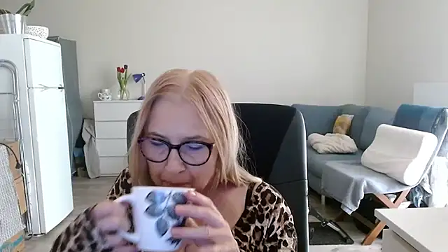 sofia xkiss online show from 03.11.25