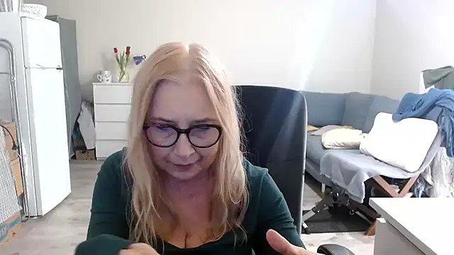 sofia xkiss online show from 03.12.25