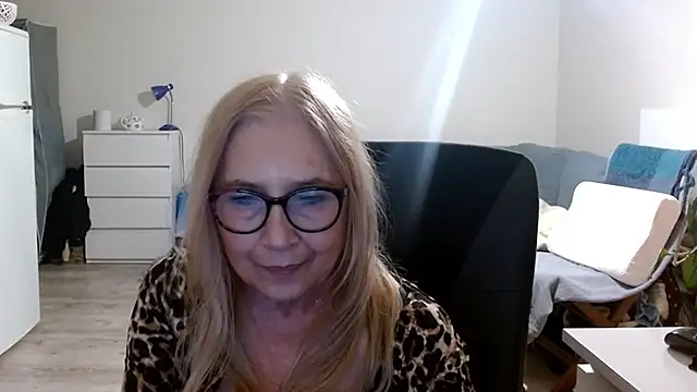 sofia xkiss online show from 03.14.25