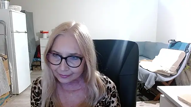 sofia xkiss online show from 03.18.25