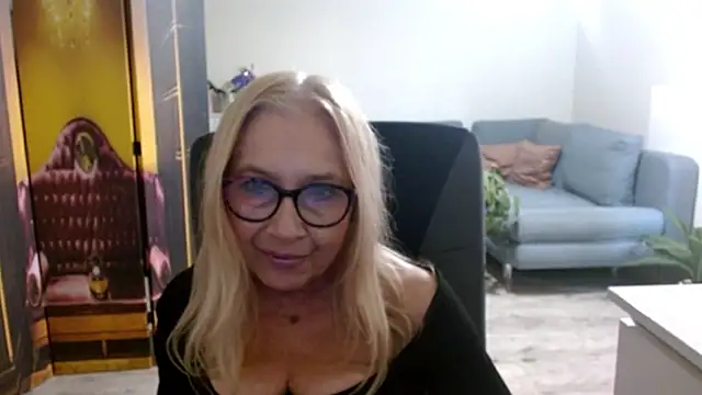 sofia xkiss online show from 11.08.25