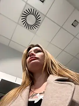 justmila online show from 11.22.25