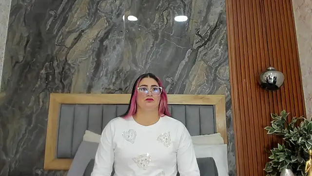 BellaPeers  online show from 02.10.25