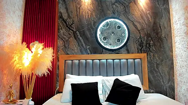 BellaPeers  online show from 11.30.25