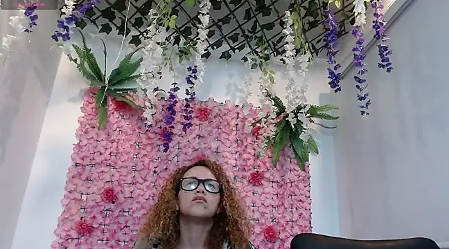 Snapshot of BLONDE_SEXYHOT chatting on 02.13.25 BLONDE SEXYHOT online show from 02.13.25