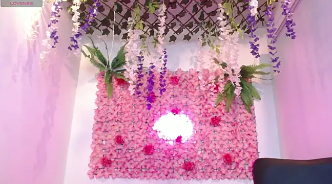 Snapshot of BLONDE_SEXYHOT chatting on 02.13.25 BLONDE SEXYHOT online show from 02.13.25